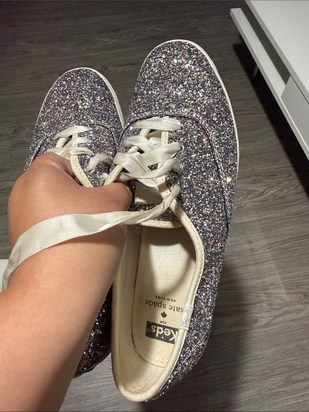 Keds X Kate Spade Sneaker Womens 10 Silver Champion Glitter Low Lace Up - Picture 16 of 16
